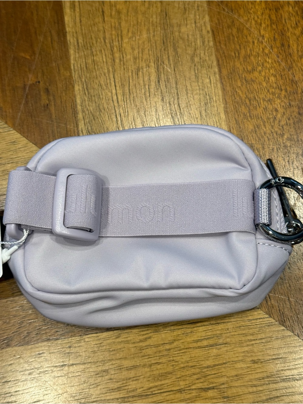 Lululemon Everywhere Belt Bag Nano new - Picture 3 of 6